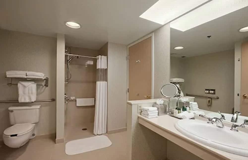 Embassy Suites By Hilton Auburn Hills Zewnętrze zdjęcie