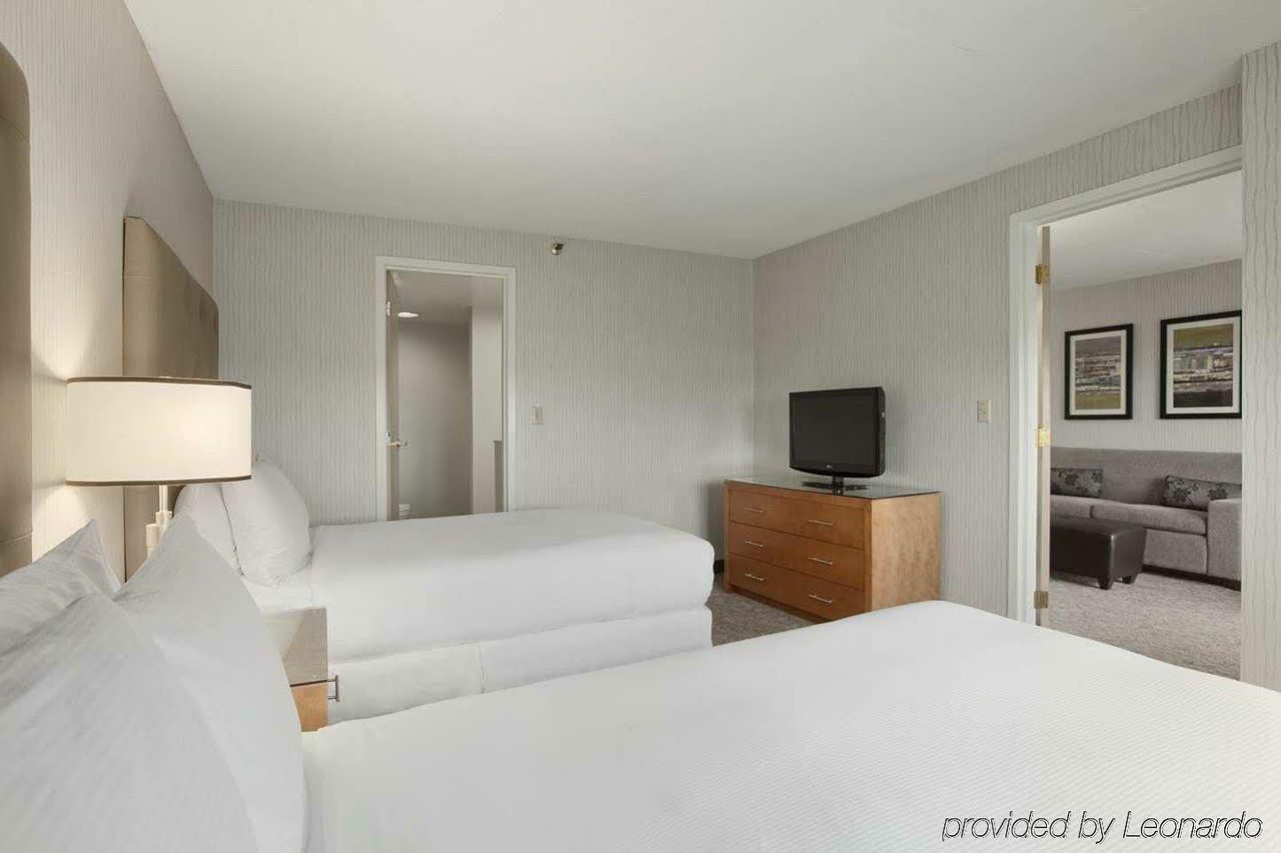 Embassy Suites By Hilton Auburn Hills Pokój zdjęcie